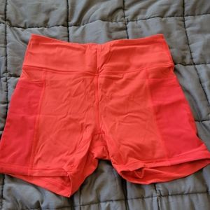Grrrl workout shorts, red, mesh pockets